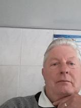Sziasztok! István vagyok. fényképes kápolnásnyéki társkereső keresztény nők írjatok.