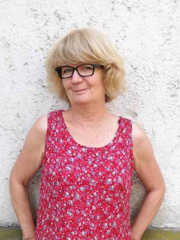 Juli, 69 éves Budapest XXIII. kerületi társkereső nő profil fotója