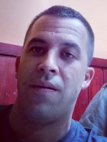 Donát, 34 éves szákszendi társkereső férfi profil fotója