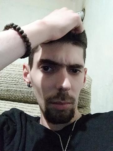 Tibor, 35 éves tiszaalpári társkereső férfi profil fotója