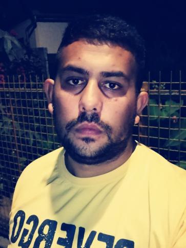Zoli, 31 éves szalkszentmártoni társkereső férfi profil fotója