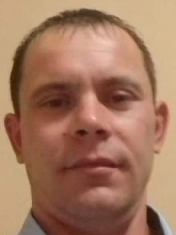 Istvan, 42 éves álmosdi társkereső férfi profil fotója