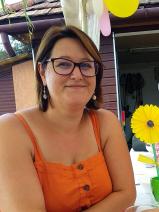 Sziasztok! Noémi vagyok. Komoly lepsényi társkereső férfiak jelentkezését várom.