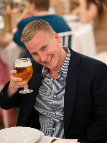 Levente, 31 éves Budapest XI. kerületi társkereső férfi profil fotója