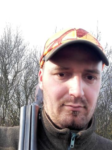 Ádám, 33 éves toronyi társkereső férfi profil fotója