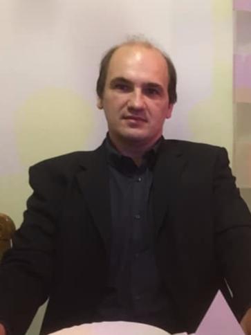 Zsolt, 46 éves kiskőrösi társkereső férfi profil fotója Zsolt, 46 éves kiskőrösi társkereső férfi profil fotója