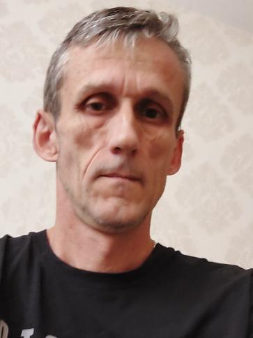 Robi, 53 éves ajkai társkereső férfi profil fotója
