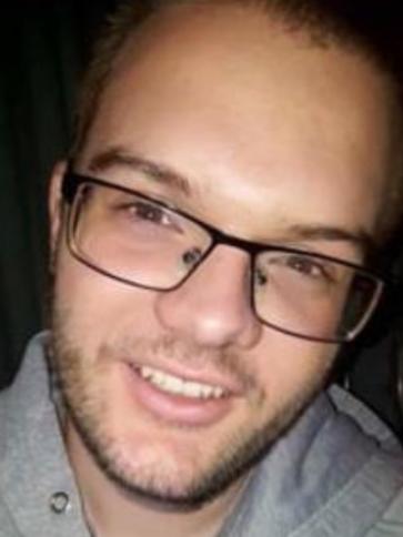 Ricsi, 26 éves hejőpapi társkereső férfi profil fotója