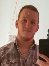 Sziasztok! András vagyok. Komoly magyarlaki párkereső nők jelentkezését várom.