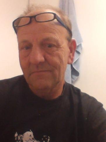 Jozsef, 65 éves fajszi társkereső férfi profil fotója