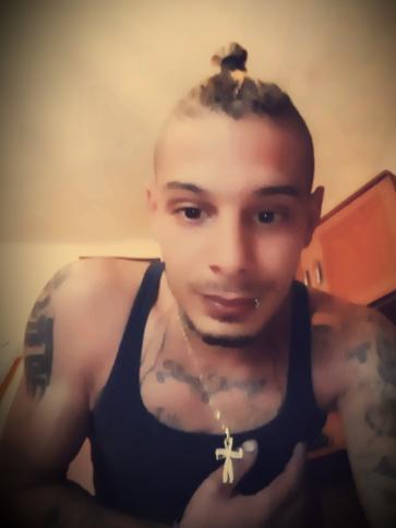 Dániel, 28 éves ádándi társkereső férfi profil fotója Dániel, 28 éves ádándi társkereső férfi profil fotója