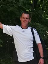Sziasztok! András vagyok. Diplomás kistarcsai társkereső nőket keresek ismerkedési célból.