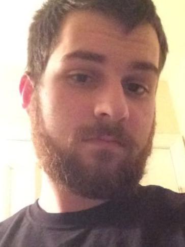 Bence, 33 éves bezenyei társkereső férfi profil fotója