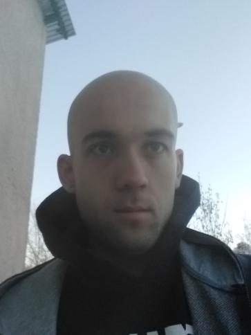 István, 30 éves radostyáni társkereső férfi profil fotója