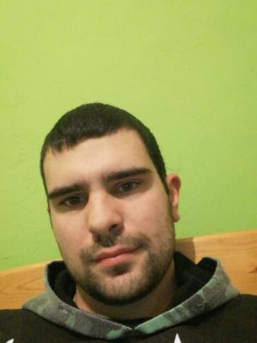 Balázs, 29 éves nagyhalászi társkereső férfi profil fotója