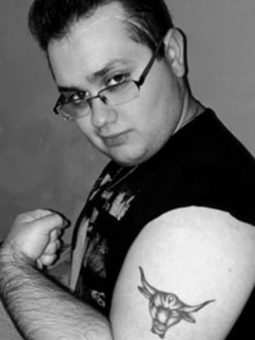 Erik, 24 éves szabadszállási társkereső férfi profil fotója