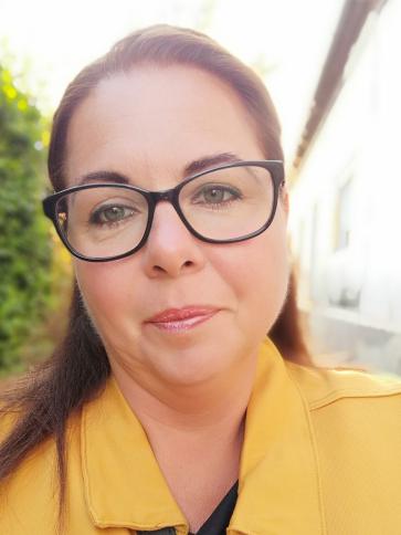 Márti, 52 éves vaskúti társkereső nő profil fotója