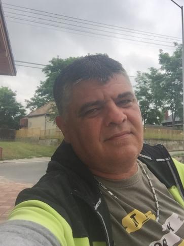 Attila, 53 éves nagyigmándi társkereső férfi profil fotója