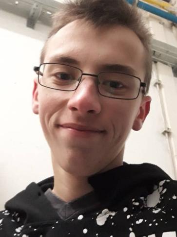 Mihály, 24 éves vésztői társkereső férfi profil fotója