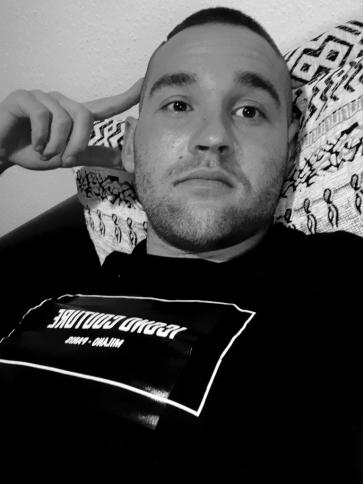 János, 29 éves szekszárdi társkereső férfi profil fotója