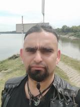 Sziasztok! István vagyok. Online kunhegyesi randizni vágyó nők kattinsatok a kedvenc gombra.
