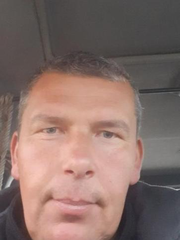 Márk, 49 éves lajosmizsei társkereső férfi profil fotója