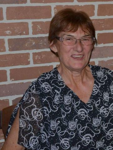 Kati, 77 éves szombathelyi társkereső nő profil fotója