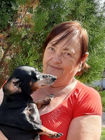 Márti, 69 éves hevesi társkereső nő profil fotója