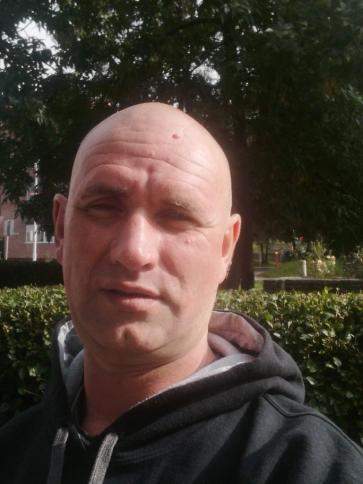 Imre, 49 éves ózdi társkereső férfi profil fotója