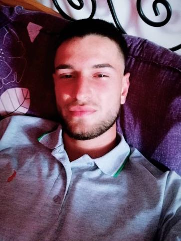 Márk, 25 éves írországi társkereső férfi profil fotója