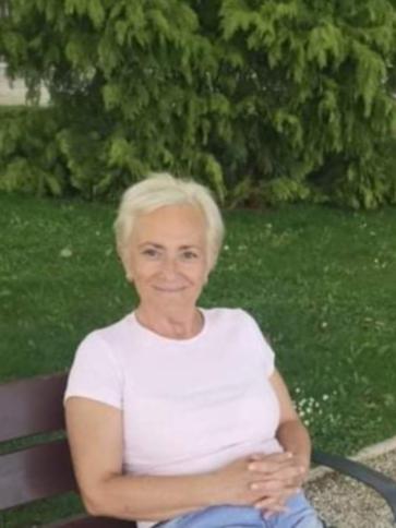 Katalin, 58 éves dunaújvárosi társkereső nő profil fotója