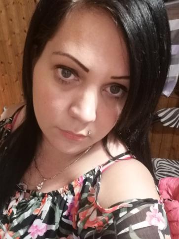 Kriszti, 35 éves csornai társkereső nő profil fotója