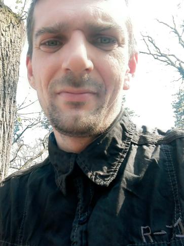 Zsolt, 40 éves mezőhegyesi társkereső férfi profil fotója