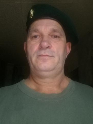 Levente, 54 éves apátfalvai társkereső férfi profil fotója