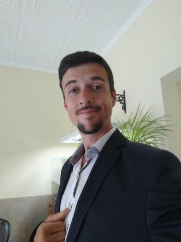 Csaba, 32 éves móri társkereső férfi profil fotója