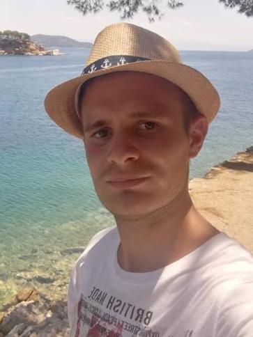 Roland, 29 éves albertirsai társkereső férfi profil fotója
