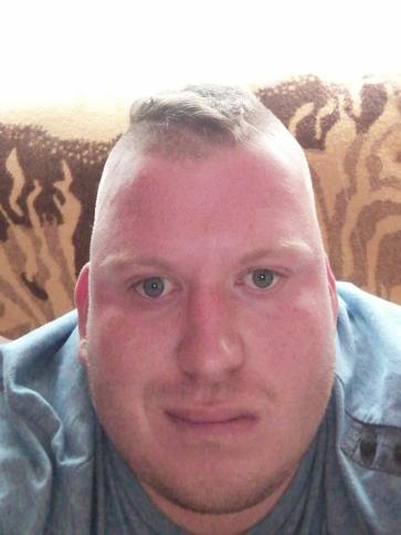 Balázs, 27 éves tataházai társkereső férfi profil fotója