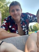 Sziasztok! Tibor vagyok. Online szegvári randizni vágyó nők kattinsatok a kedvenc gombra.