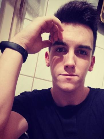 Joci, 25 éves ozorai társkereső férfi profil fotója