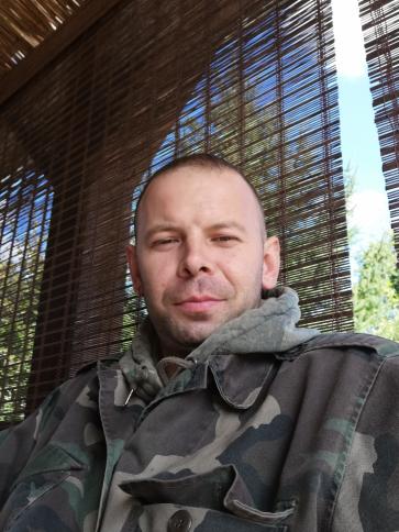 Tamás, 40 éves abasári társkereső férfi profil fotója