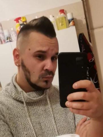 Tamás, 33 éves nagykátai társkereső férfi profil fotója