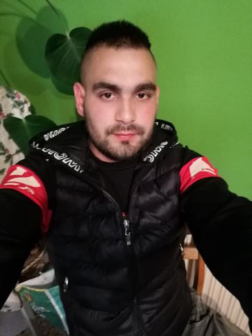 Richard, 30 éves hosszúhetényi társkereső férfi profil fotója