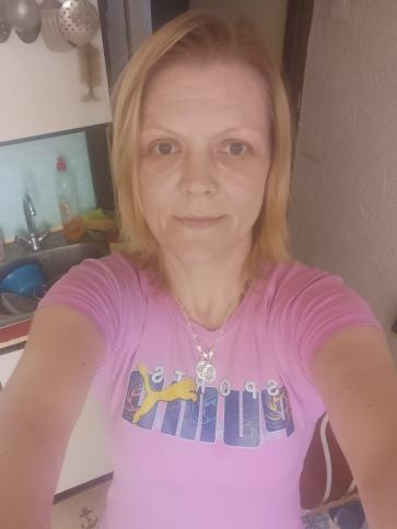 Edina, 48 éves nagyatádi társkereső nő profil fotója