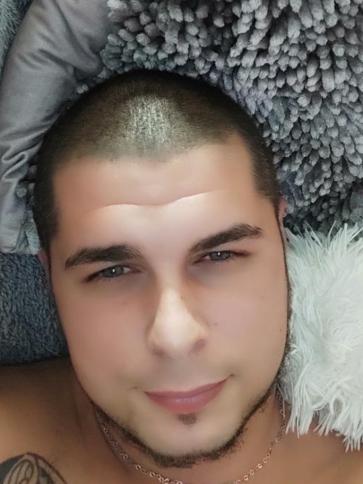 Sanyi, 35 éves maglódi társkereső férfi profil fotója