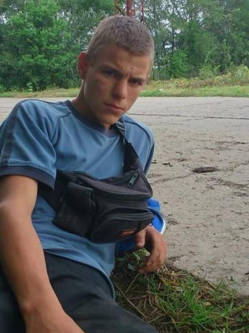 Roland, 27 éves füzesgyarmati társkereső férfi profil fotója