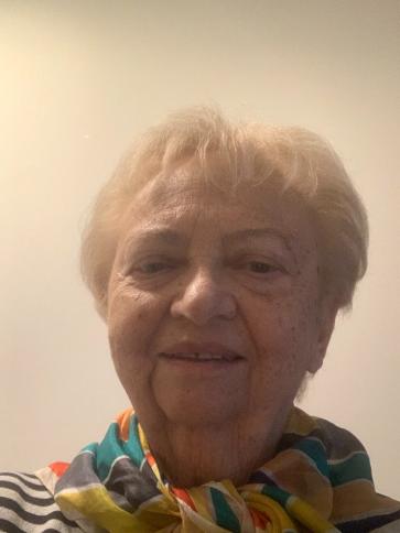 Aniko, 81 éves Budapest III. kerületi társkereső nő profil fotója