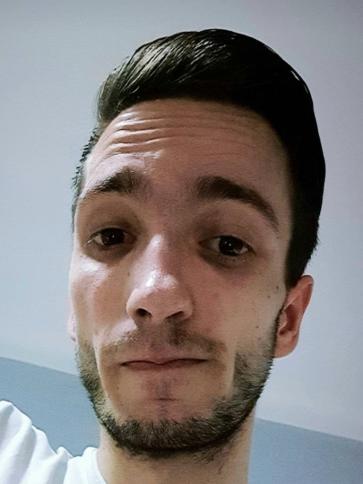 László, 33 éves győri társkereső férfi profil fotója