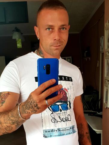 Misi, 39 éves paksi társkereső férfi profil fotója