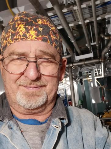 Csaba, 63 éves Amerikai Egyesült Államok kerületi társkereső férfi profil fotója