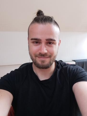 Lajos, 36 éves Budapest XIII. kerületi társkereső férfi profil fotója Lajos, 36 éves Budapest XIII. kerületi társkereső férfi profil fotója